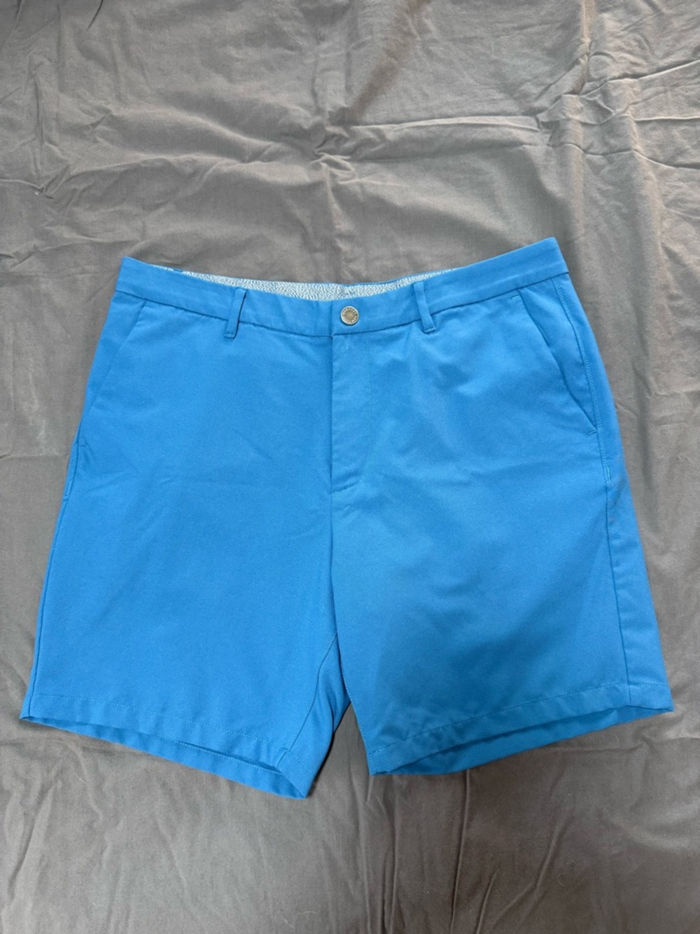 Bonobos Medium Blue Flat-Front Performance Shorts - 7 inch